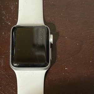 Apple Watch Series 3 ( locked)